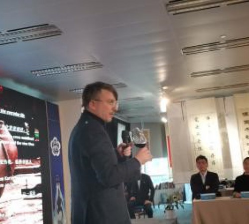 Lecture About Wine Cultural Exchanges: Cross-Culture Exchanges between Georgian Wine & Shan Xi Fenjiu - Cultural Spread of CIIE Spillover Effect